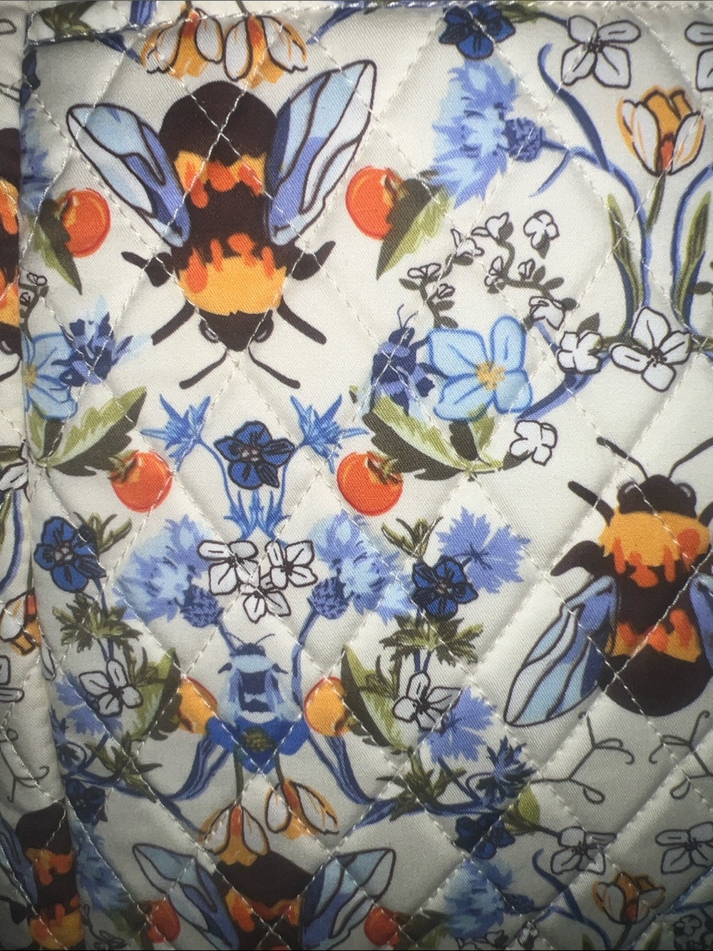🐝Vera Bradley Bee & 💐Floral Quilted Tote - Picture 6 of 9